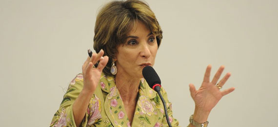 Deputada Raquel Teixeira
