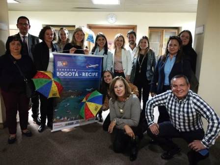 Avianca inaugura rota que liga Bogotá à Recife