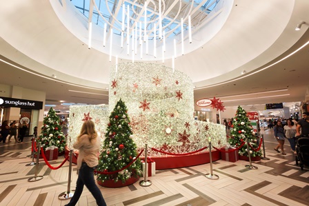 Florida Mall recebe decoração de Natal