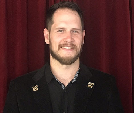 Concierge do InterContinental São Paulo, Peter Inoka recebe chaves da Les Clefs d'Or