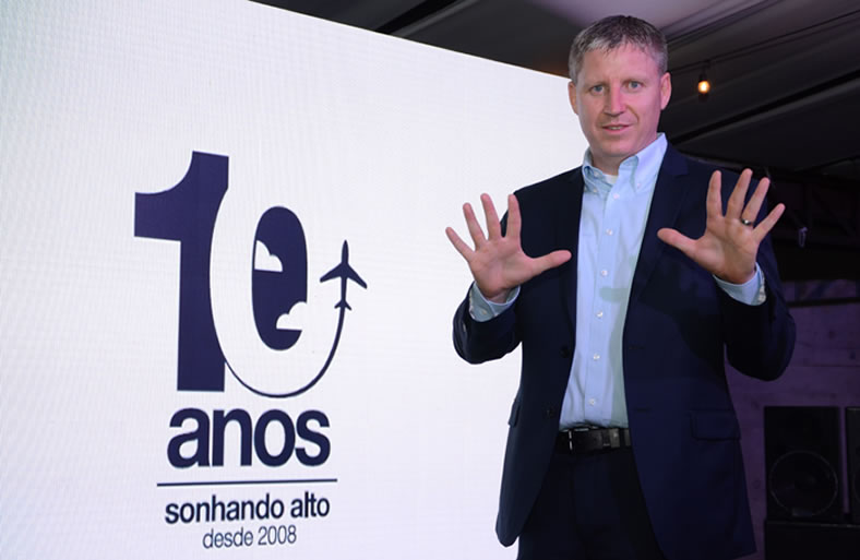 Azul completa 10 anos de operações com festa especial em Campinas