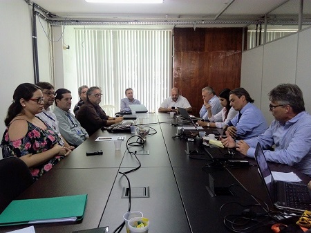 Governo da Paraíba discute proposta de financiamento para obras hídricas