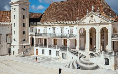 A incrível tradição das tunas acadêmicas em Portugal