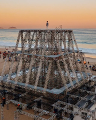 Governo do Rio apresenta detalhes do esquema especial de segurança para "Show do Século", em Copacabana