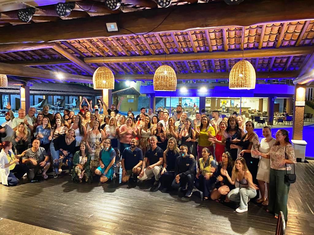 Porto Seguro Praia recebe 100 agentes de viagens da CVC