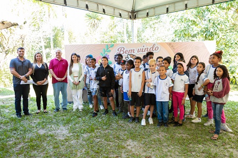 Aprendendo em contato com a natureza: Alunos de Mangaratiba participam de circuito ecológico no Safári PortoBello